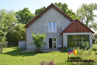 Dwa domy z ziemią rolną w Broniszowie